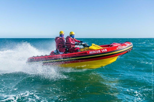 SEA RESCUE NSRI STATION 32 Port Edward
